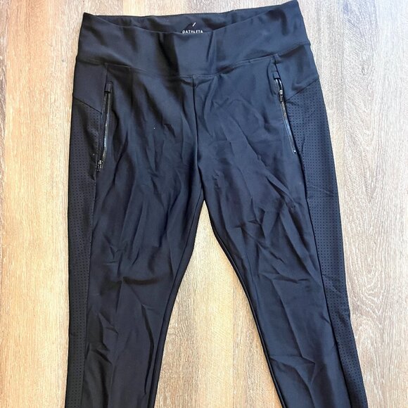 Pants - Athleta 3/4 Crop Leggings – Black